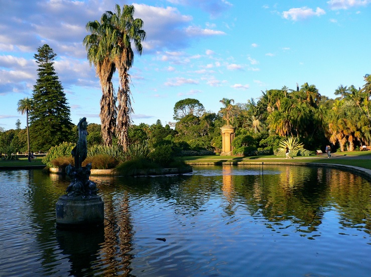 Royal Botanic Garden is just a few minutes walk to our dental clinic.